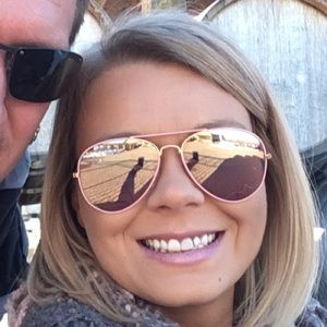 Meet your Posher, Vicki